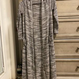 Lularoe Sarah Sweater - Black/gray/white
